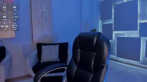 Maddison online show from April 22, 8:16 pm