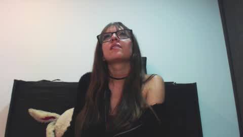 Maddy UwU online show from November 6, 11:08 pm