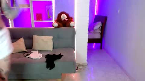 maddy_vicius19 online show from May 24, 4:09 am