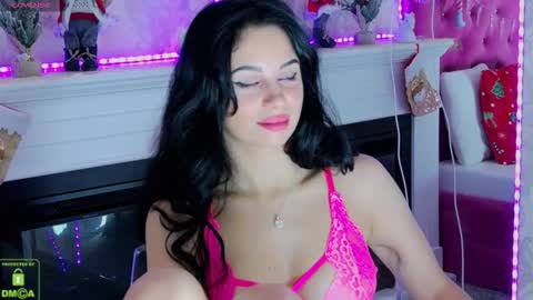 Maddy online show from December 18, 2:23 pm