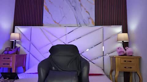 Madeline  online show from February 26, 4:38 am