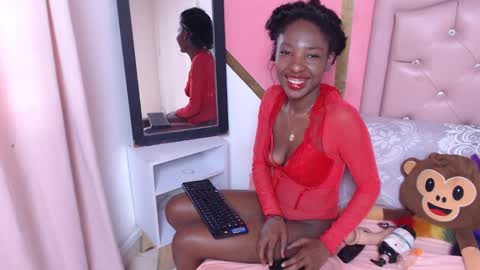 Snapshot of madeline_woods chatting on February 14, 7:44 pm Madeline online show from February 14, 7:44 pm