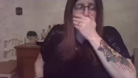 madelinebeau online show from March 31, 4:13 am