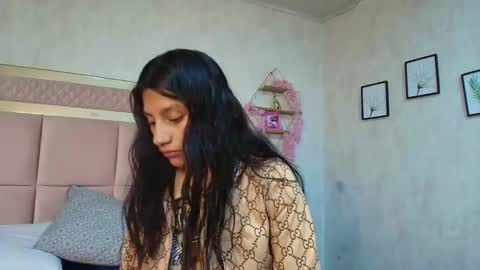 madhison_5 online show from June 1, 11:55 am