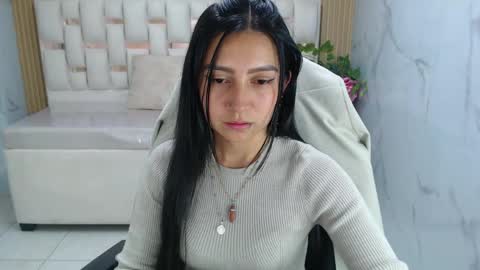 Madhison  online show from April 12, 3:54 am