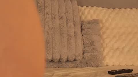 MadisonKroft online show from March 6, 5:17 am