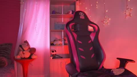 Madison   online show from March 3, 12:23 pm