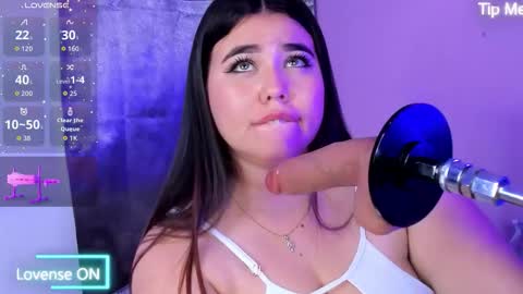 Snapshot of madissonlee__ chatting on September 23, 7:31 pm madissonlee__ online show from September 23, 7:31 pm