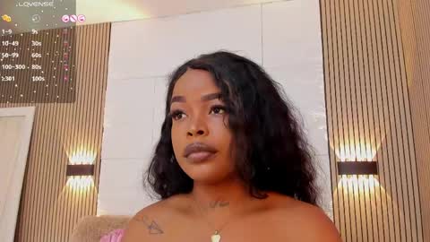 Madisson Lopez online show from May 24, 8:15 pm
