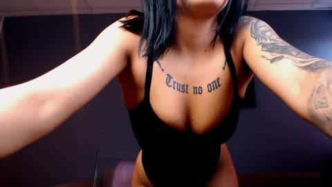 madiysony online show from April 17, 6:16 am