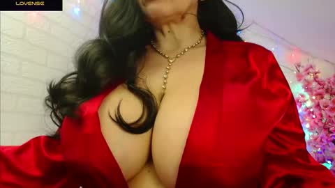 Leena online show from March 25, 7:09 pm