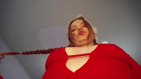 Mady online show from October 28, 11:55 am