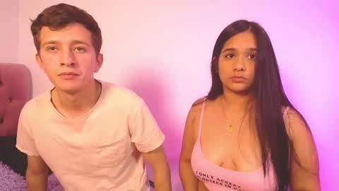 Snapshot of mae_nathan chatting on September 29, 5:06 am mae and nathan online show from September 29, 5:06 am