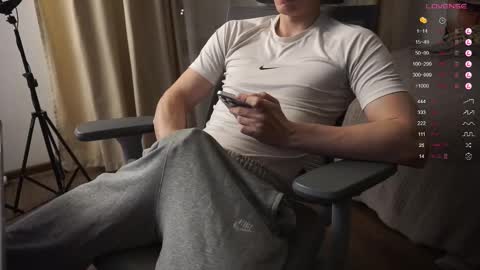 Snapshot of maestro3369 chatting on February 12, 3:49 pm Mike XMaestro 3369 online show from February 12, 3:49 pm