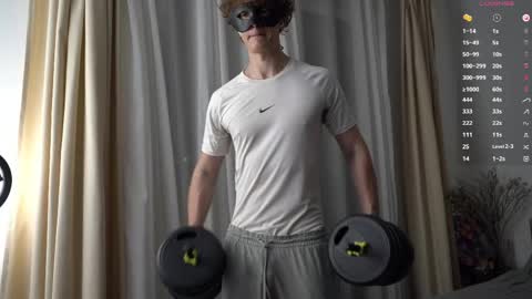 Mike XMaestro 3369 online show from April 15, 7:58 pm