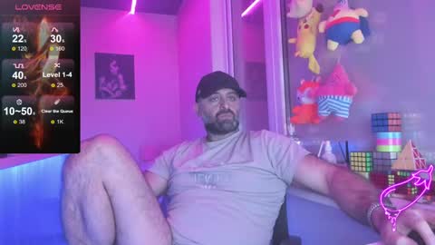 Snapshot of magabear chatting on February 25, 2:37 pm Magabear online show from February 25, 2:37 pm