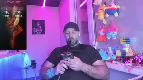 Snapshot of magabear chatting on February 12, 7:34 am Magabear online show from February 12, 7:34 am