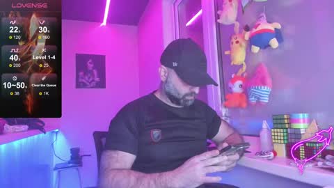 Snapshot of magabear chatting on March 9, 1:25 am Magabear online show from March 9, 1:25 am
