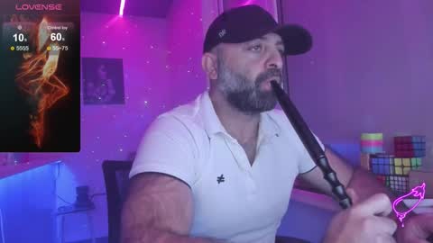 Snapshot of magabear chatting on October 24, 7:25 pm Magabear online show from October 24, 7:25 pm