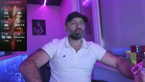 Snapshot of magabear chatting on September 19, 2:37 am Magabear online show from September 19, 2:37 am