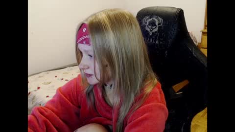 Magdalene Swaggy online show from January 14, 9:41 pm