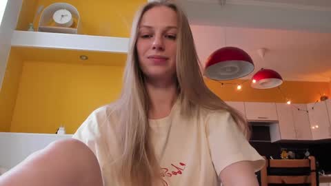 Alice  online show from May 15, 1:08 pm