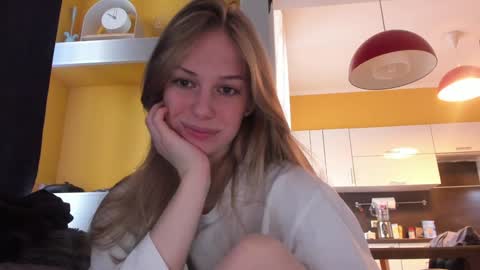 Alice  online show from November 8, 11:02 am