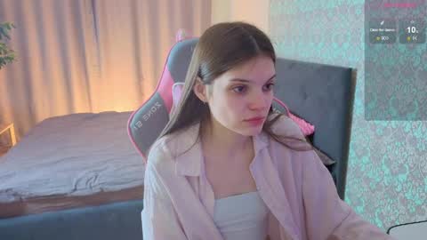 Merry online show from April 1, 2:01 am