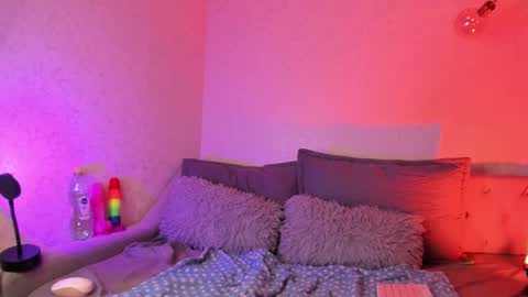 Vera  online show from December 4, 12:05 pm