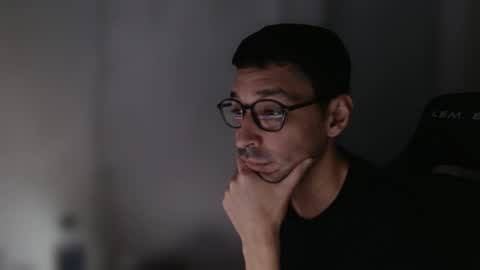 Snapshot of magicjawn chatting on November 1, 11:04 pm magicjawn online show from November 1, 11:04 pm