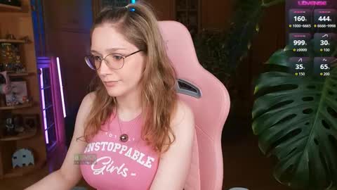 Nicole online show from March 6, 6:07 pm