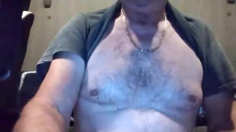 Snapshot of magnit4723 chatting on October 1, 9:57 pm magnit4723 online show from October 1, 9:57 pm