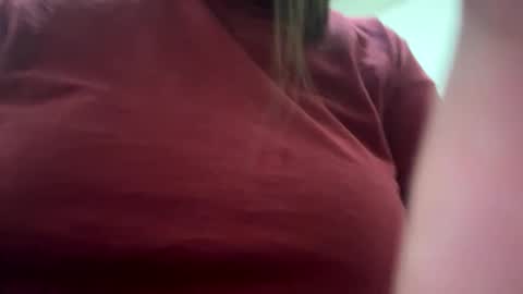 mags1995 online show from February 11, 3:43 am