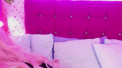 Mai online show from March 7, 1:44 pm