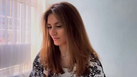 M I A online show from March 25, 7:26 am