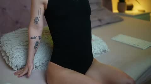  Maia  online show from April 7, 10:34 pm