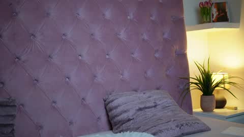  Maia  online show from March 6, 11:15 pm