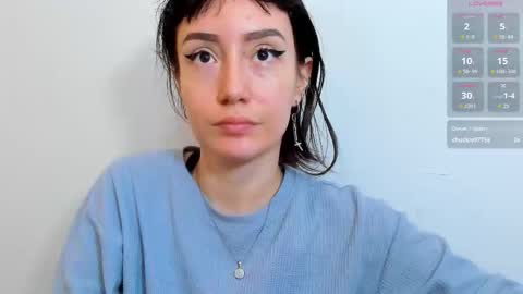 maibys online show from November 17, 4:04 am