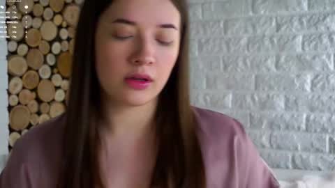 Lucy online show from December 15, 2:07 am