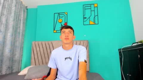 Maikol online show from April 21, 1:07 pm