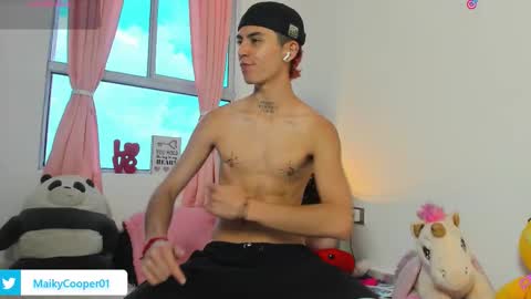 maiky_cooper01 online show from February 28, 7:07 pm