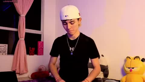 maiky_cooper01 online show from April 13, 4:28 am