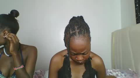 maira luv1 online show from December 19, 8:32 am