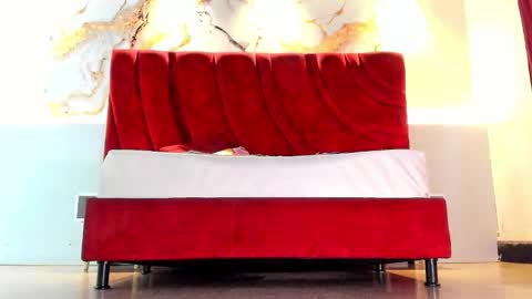 MAISE online show from December 19, 1:50 pm