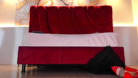 MAISE online show from November 14, 4:31 pm