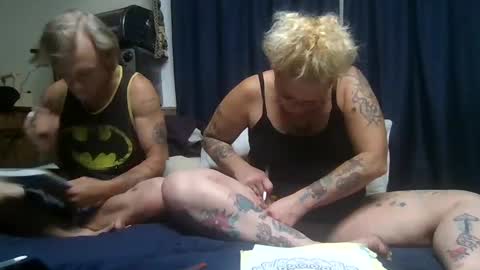 Snapshot of make_me_cum_69x chatting on October 2, 10:25 am make_me_cum_69x online show from October 2, 10:25 am