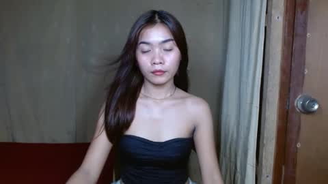 makeme_wettt online show from February 11, 8:05 am