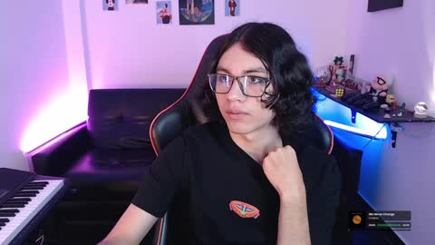 Snapshot of malik_harrison_ chatting on February 7, 2:15 pm Malik online show from February 7, 2:15 pm