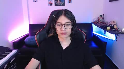 Snapshot of malik_harrison_ chatting on February 28, 3:15 pm Malik online show from February 28, 3:15 pm