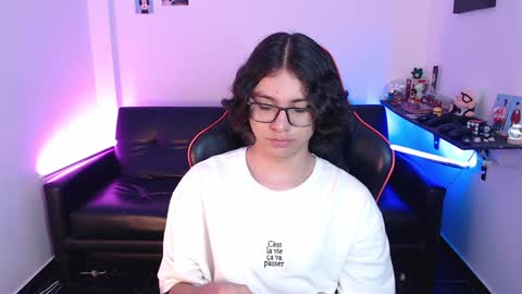 Snapshot of malik_harrison_ chatting on January 10, 5:13 pm Malik online show from January 10, 5:13 pm